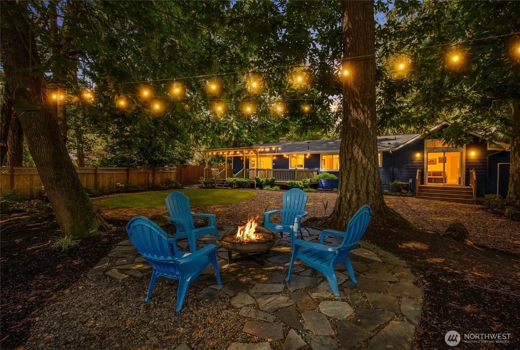 1928 218th Lane SE Sammamish WA 98075