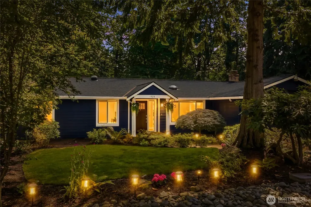 1928 218th Lane SE Sammamish WA 98075