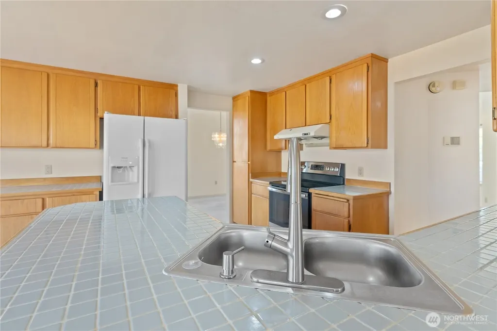 32708 19th Place SW Federal Way WA 98023