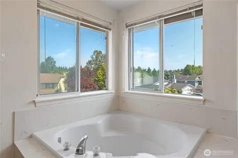 32708 19th Place SW Federal Way WA 98023