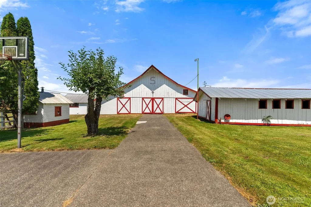 21304 SE 448th Street Enumclaw WA 98022