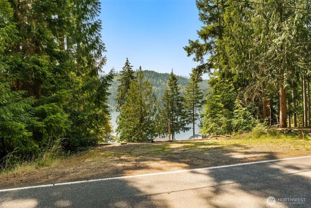 2225 Summit Lake Shore Road NW Olympia WA 98502