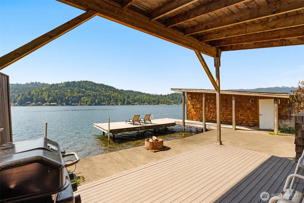 2225 Summit Lake Shore Road NW Olympia WA 98502