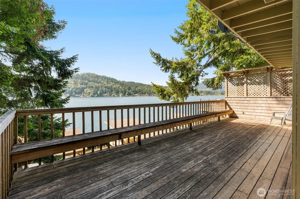 2225 Summit Lake Shore Road NW Olympia WA 98502