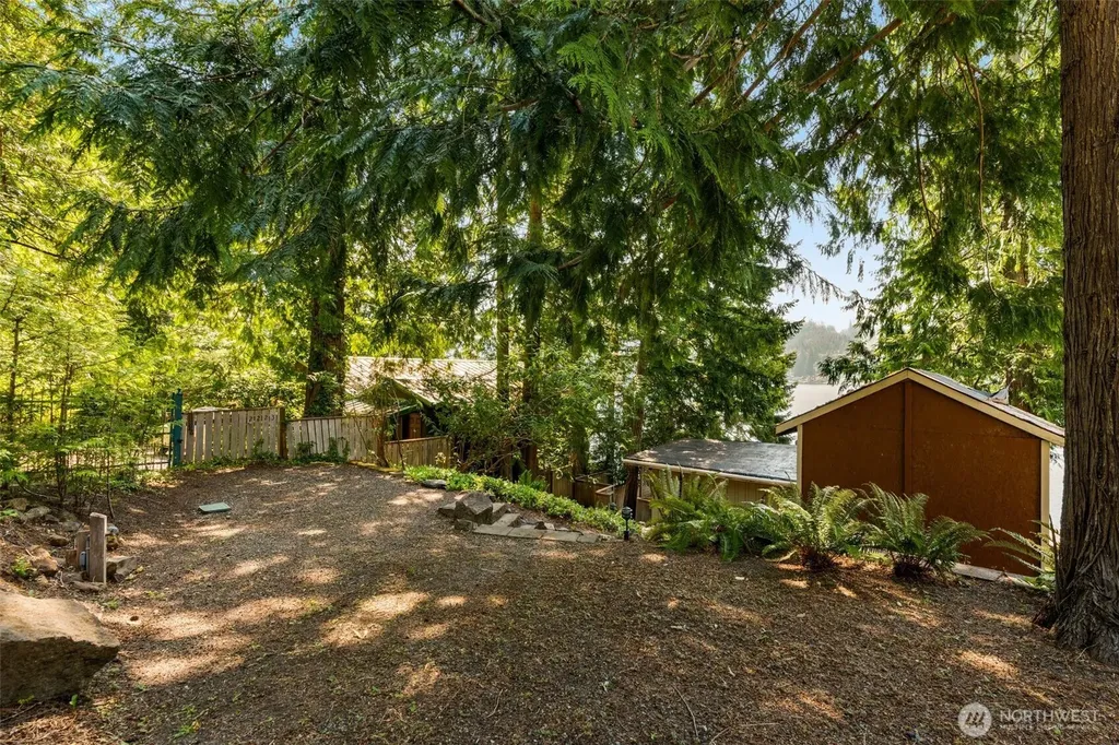 2225 Summit Lake Shore Road NW Olympia WA 98502