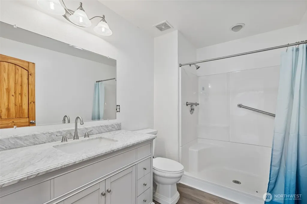 725 W Main Avenue Morton WA 98356
