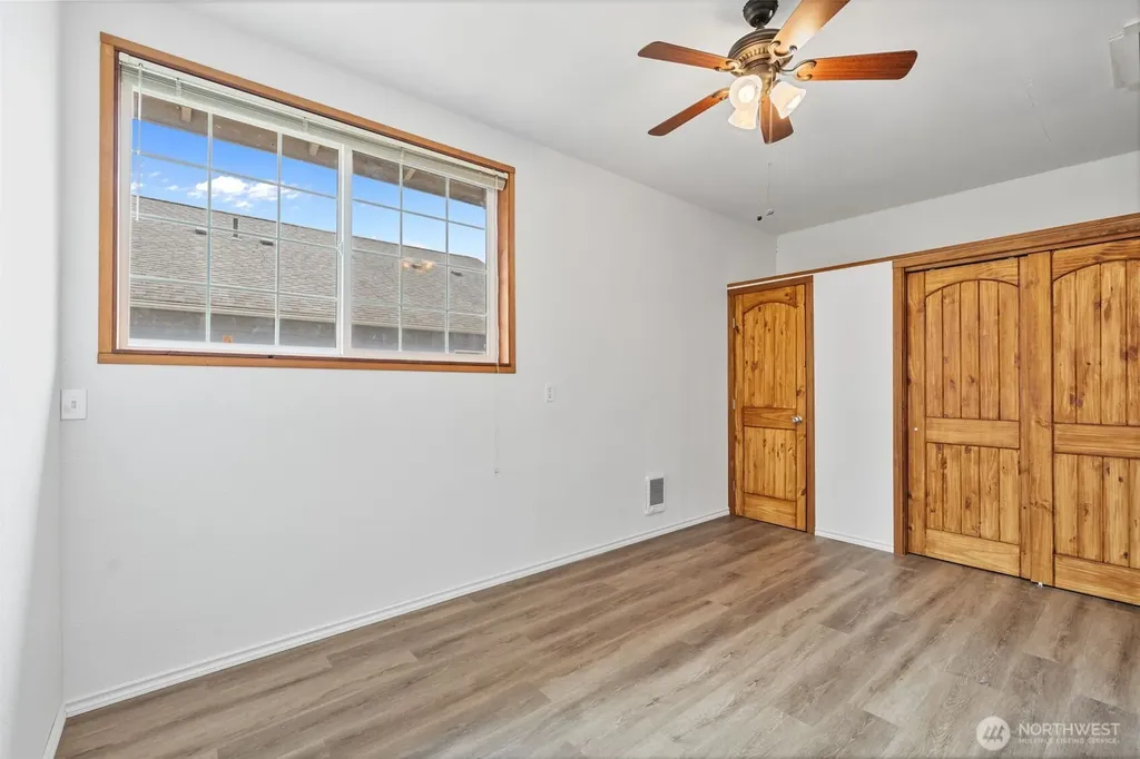 725 W Main Avenue Morton WA 98356