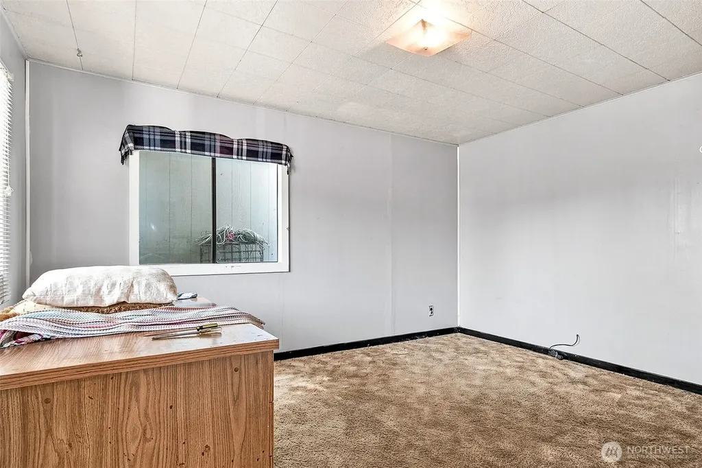 810 N 4th Street Renton WA 98057