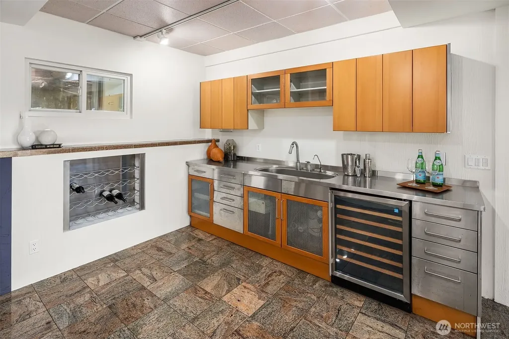 5761 110th Ave SE Bellevue WA 98006