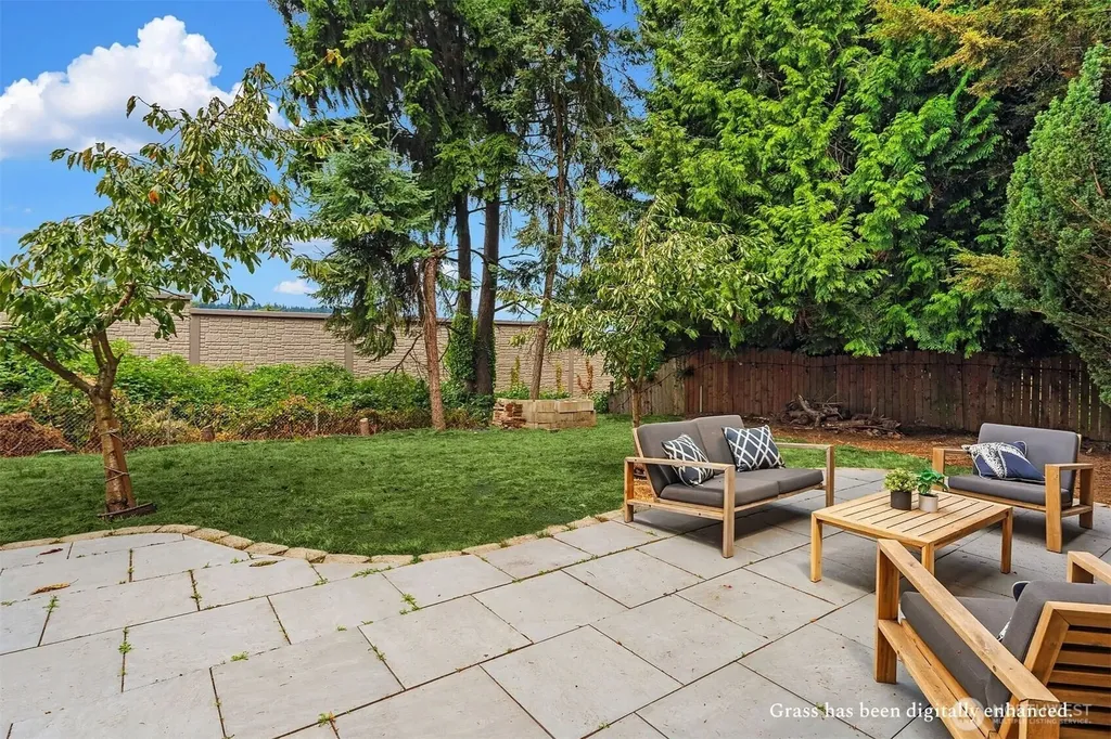 5761 110th Ave SE Bellevue WA 98006