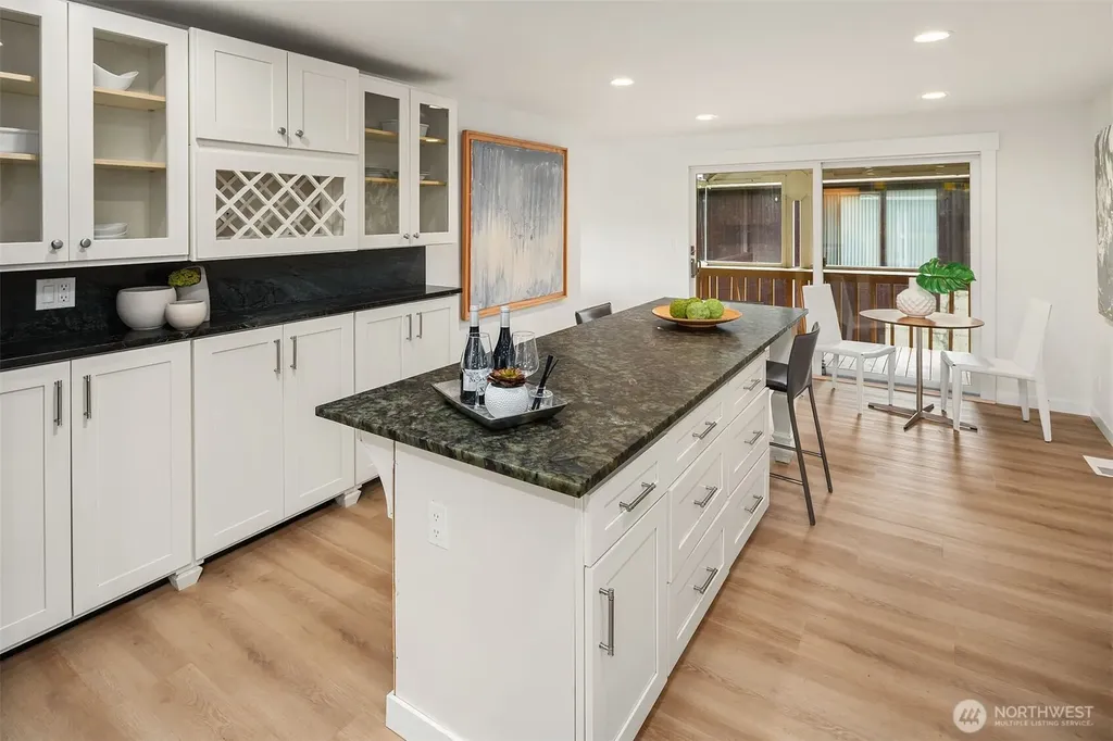 5761 110th Ave SE Bellevue WA 98006