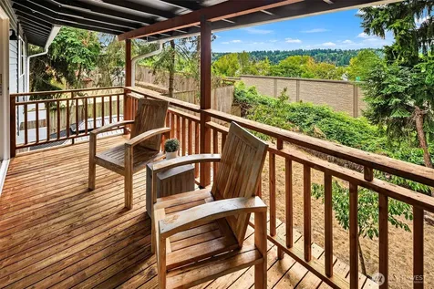 5761 110th Ave SE Bellevue WA 98006
