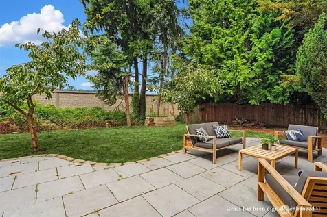 5761 110th Ave SE Bellevue WA 98006