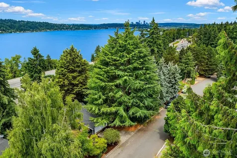 5761 110th Ave SE Bellevue WA 98006