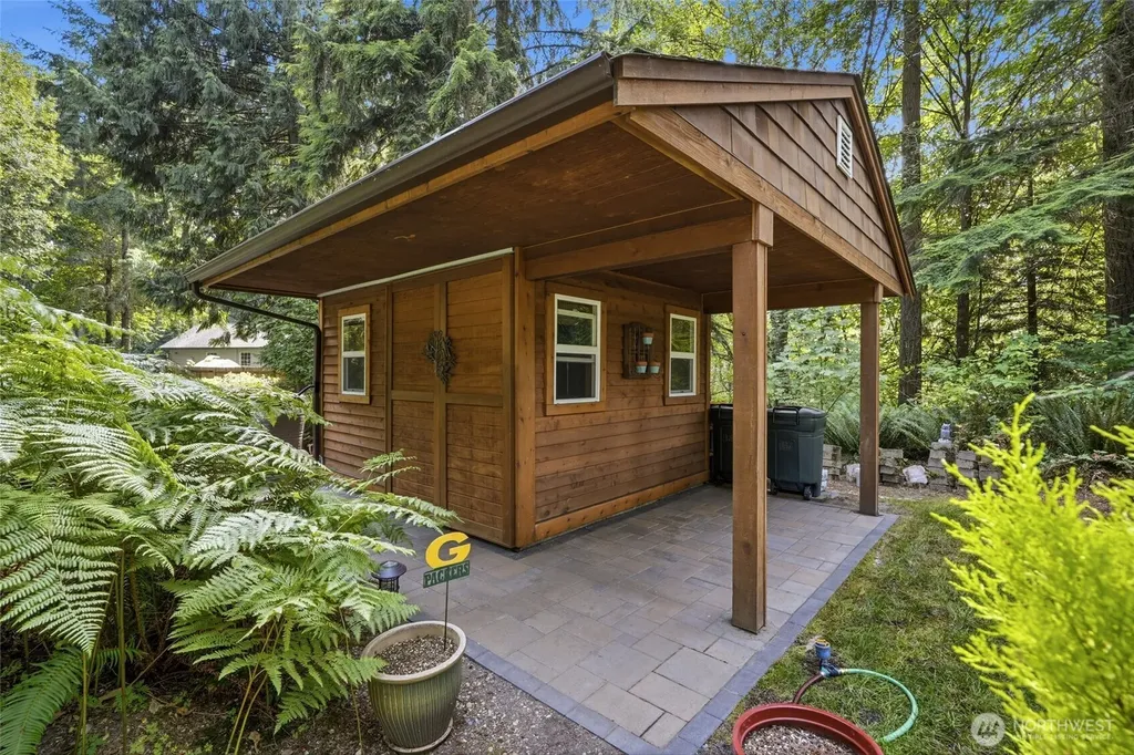 32704 193rd Avenue SE Kent WA 98042