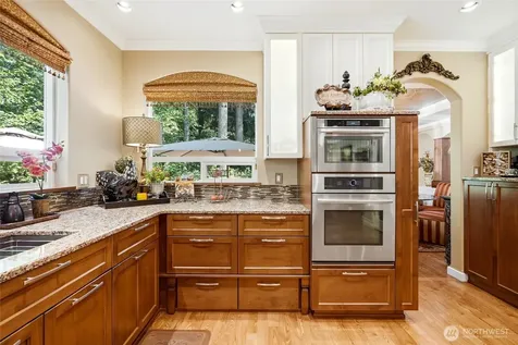 32704 193rd Avenue SE Kent WA 98042