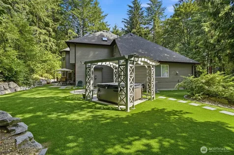 32704 193rd Avenue SE Kent WA 98042
