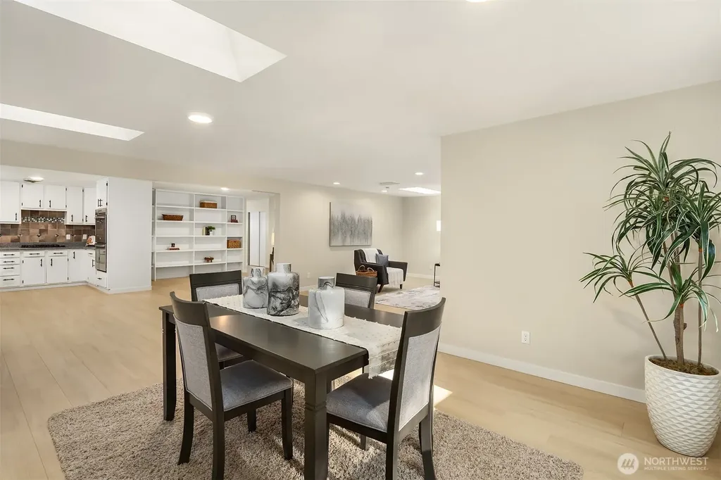 5702 218th Street SE Woodinville WA 98072