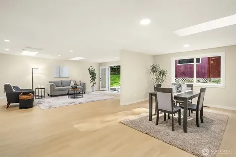 5702 218th Street SE Woodinville WA 98072
