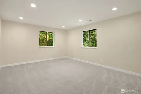 5702 218th Street SE Woodinville WA 98072