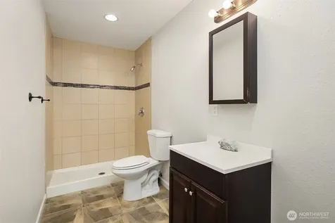 5702 218th Street SE Woodinville WA 98072