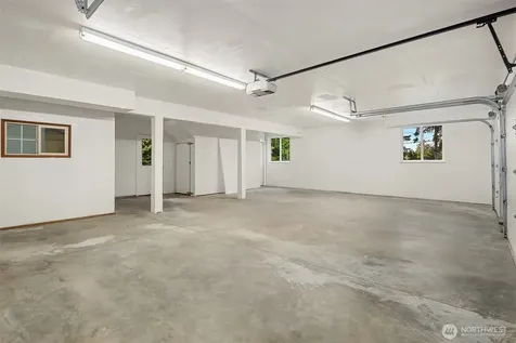 5702 218th Street SE Woodinville WA 98072