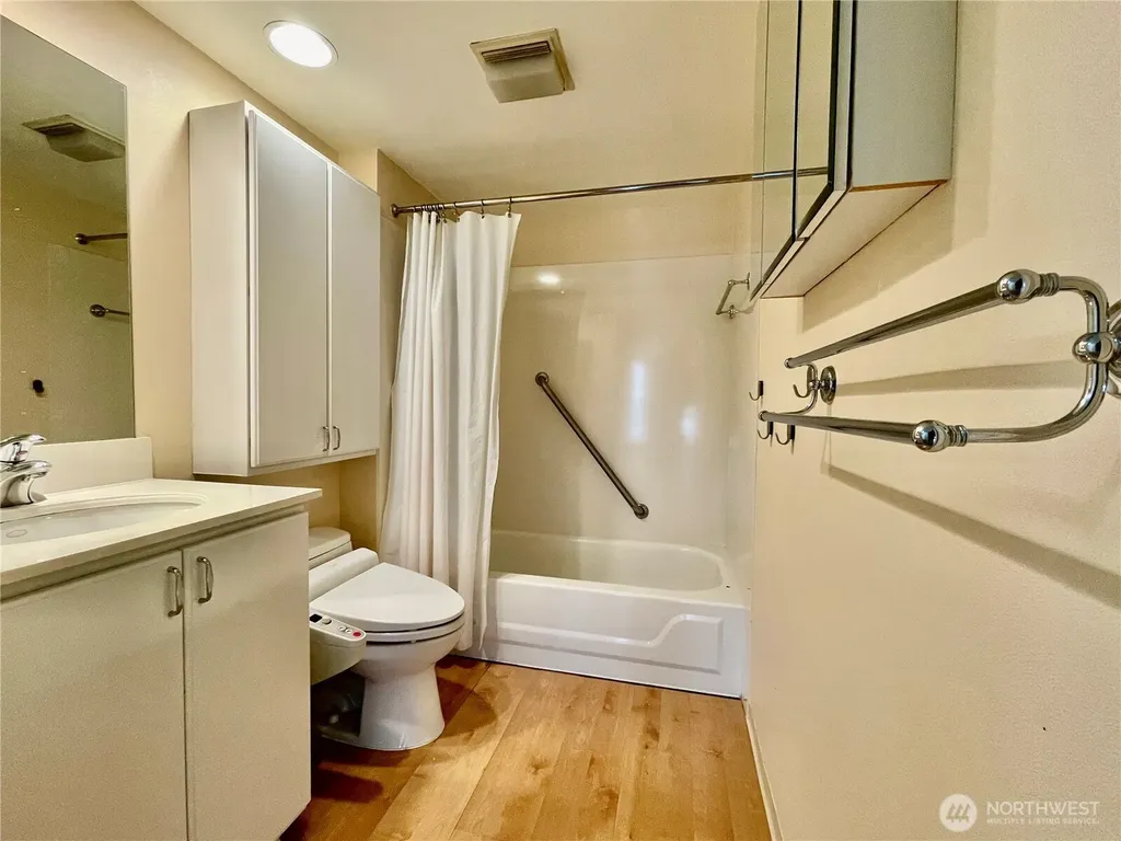 1415 2nd Avenue Seattle WA 98101
