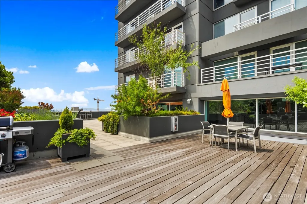 1415 2nd Avenue Seattle WA 98101