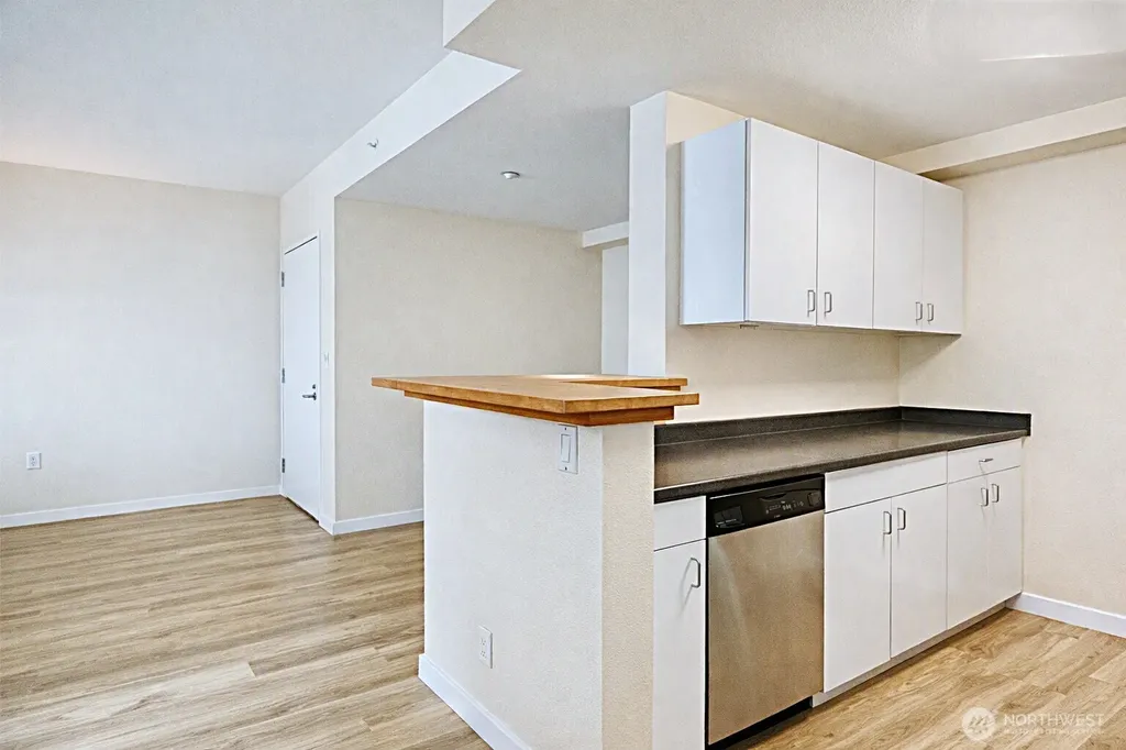 1415 2nd Avenue Seattle WA 98101