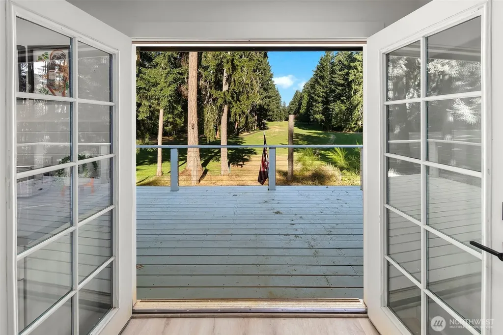 11107 Tahoma Drive Anderson Island WA 98303