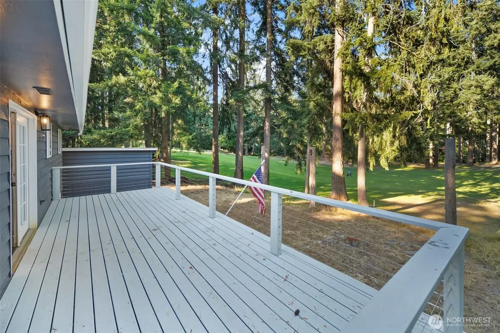 11107 Tahoma Drive Anderson Island WA 98303