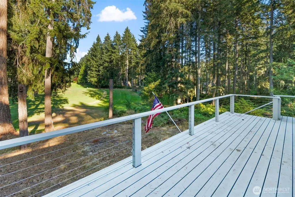 11107 Tahoma Drive Anderson Island WA 98303