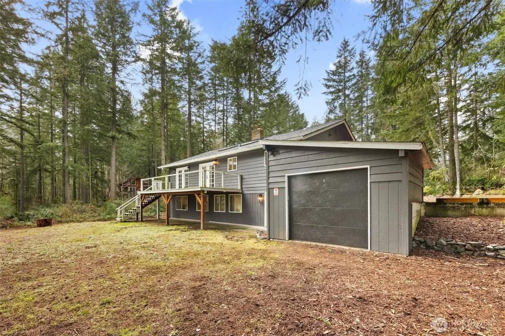 11107 Tahoma Drive Anderson Island WA 98303