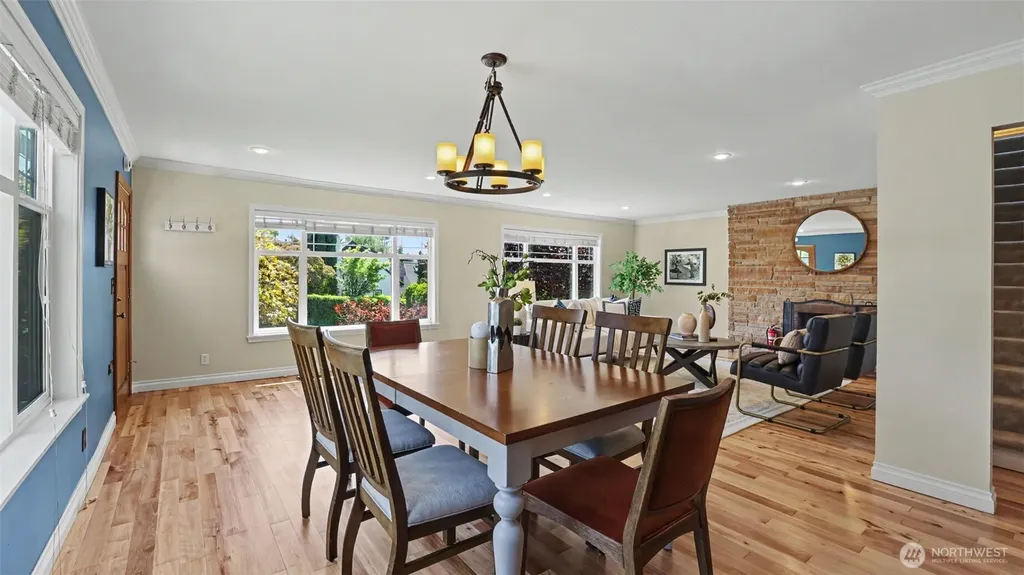 1326 N 40th Street Seattle WA 98103