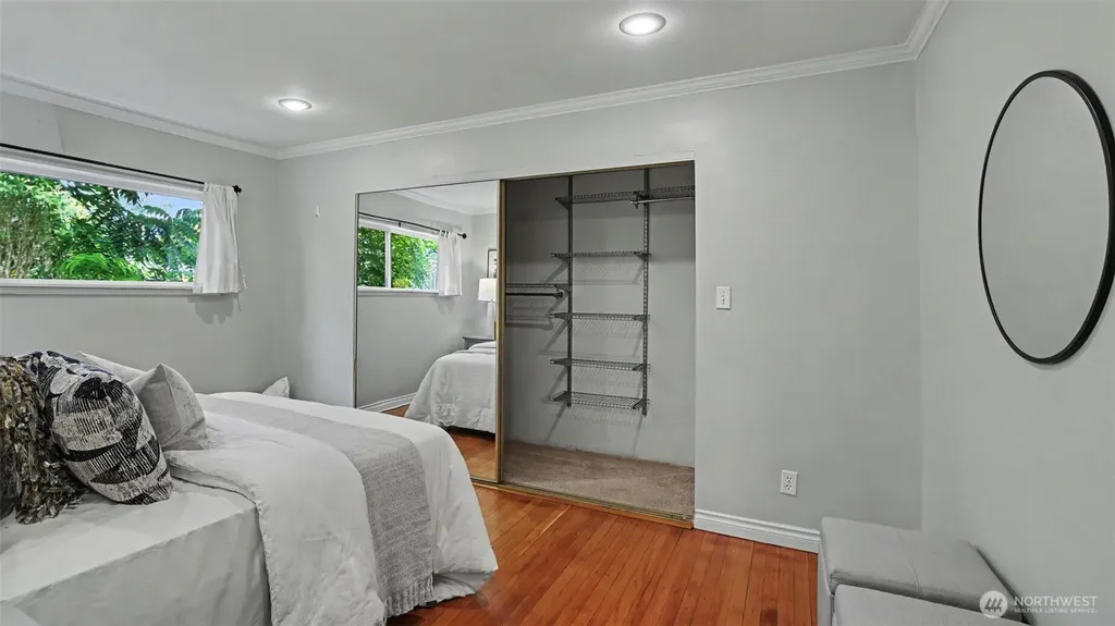 1326 N 40th Street Seattle WA 98103