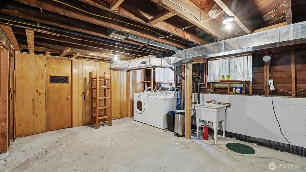 1326 N 40th Street Seattle WA 98103