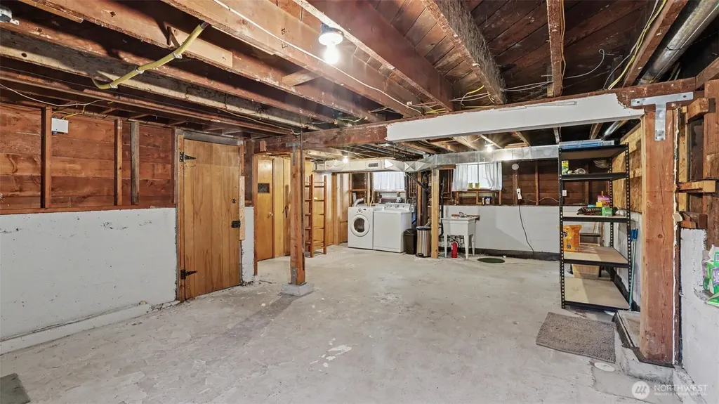 1326 N 40th Street Seattle WA 98103