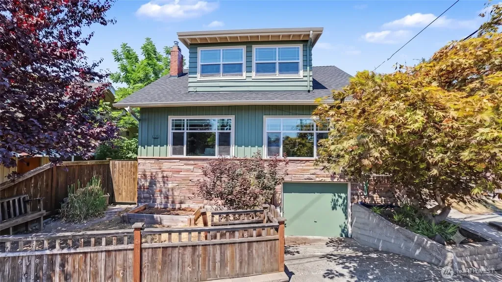 1326 N 40th Street Seattle WA 98103