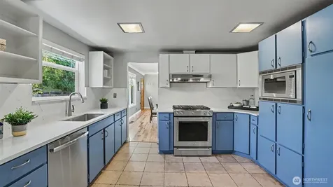 1326 N 40th Street Seattle WA 98103