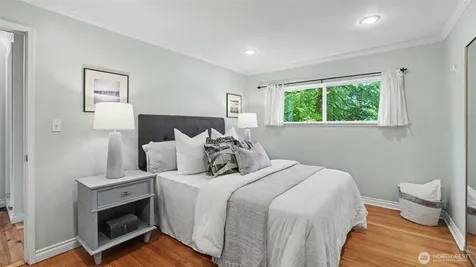 1326 N 40th Street Seattle WA 98103