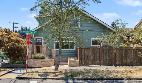 1326 N 40th Street Seattle WA 98103