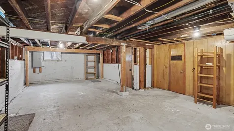 1326 N 40th Street Seattle WA 98103