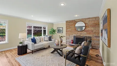 1326 N 40th Street Seattle WA 98103