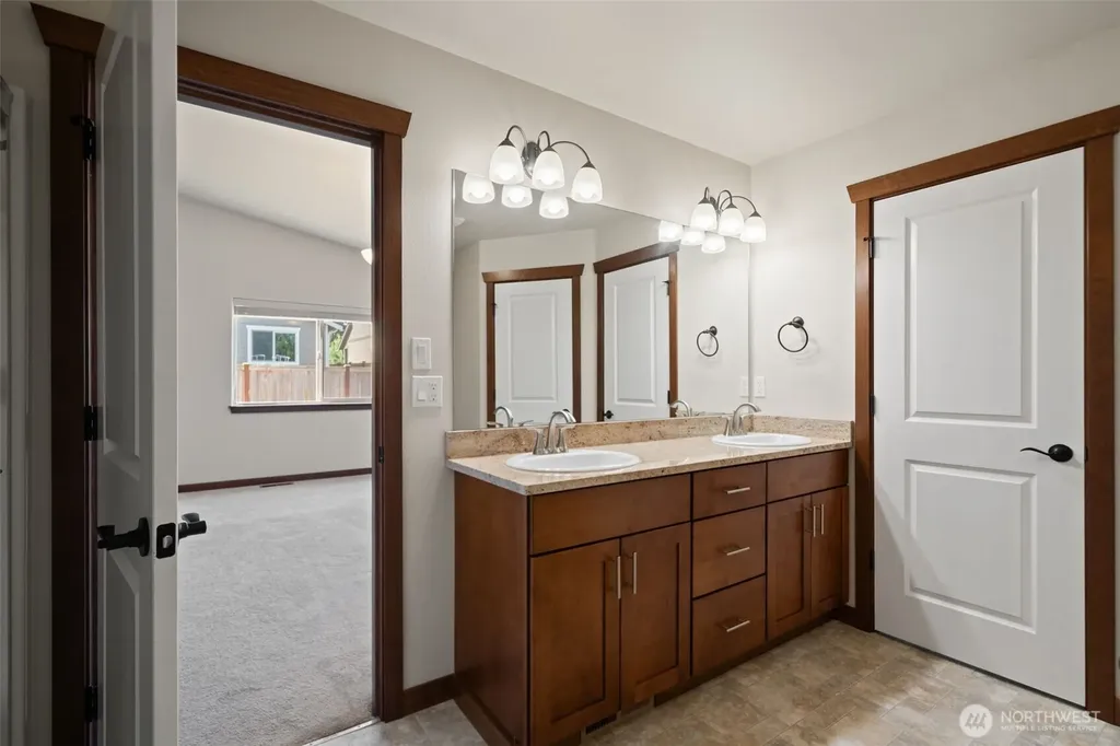 5107 NW Cannon Circle Silverdale WA 98383