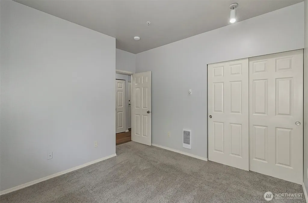 12712 Admiralty Way Everett WA 98204