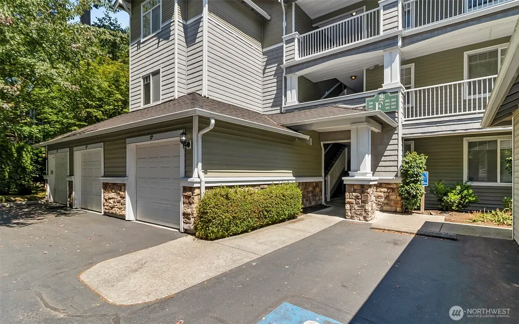 12712 Admiralty Way Everett WA 98204
