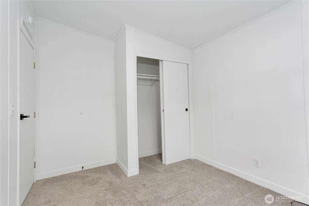 10711 62nd Street E Puyallup WA 98372