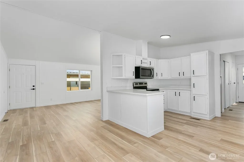 10711 62nd Street E Puyallup WA 98372