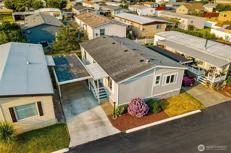 10711 62nd Street E Puyallup WA 98372