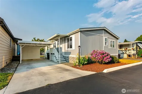 10711 62nd Street E Puyallup WA 98372